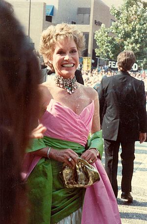 Mary Tyler Moore on the red carpet at the 40th...